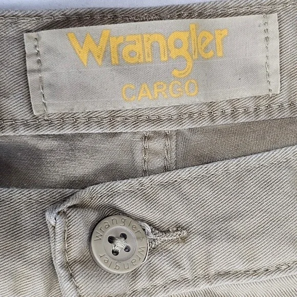 Wrangler Cargo‎ Pants Khaki Tan Mens Size 40x32 Cotton Twill Relaxed Fit - Picture 3 of 9